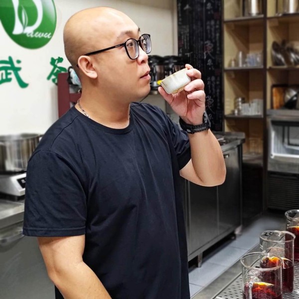 大武茶業有限公司|飲料茶葉批發、外銷出口、飲料茶、飲品原物料、Bubble tea-劉志誠